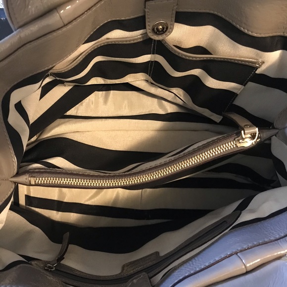 PRICE DROP - Kate Spade Handbag - Picture 4 of 5